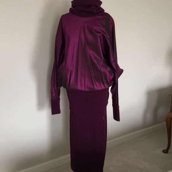 100% Silk Designer Outfit - Picture 2 of 4